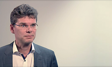 Vorschaubild zum Video "Gründe für Fehldiagnose bei NMOSD – Prof. Dr. Marziniak zeigt auf"